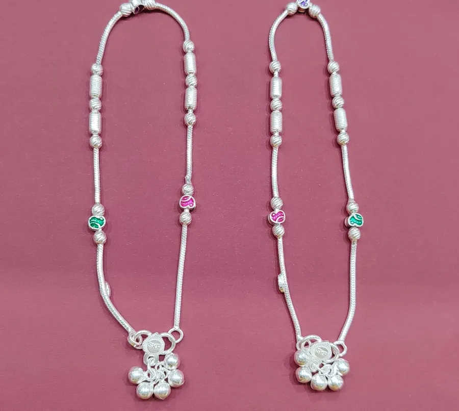 Fashionable Lightweight Anklets with Multicolour Enamel Charms for Girls & Women-